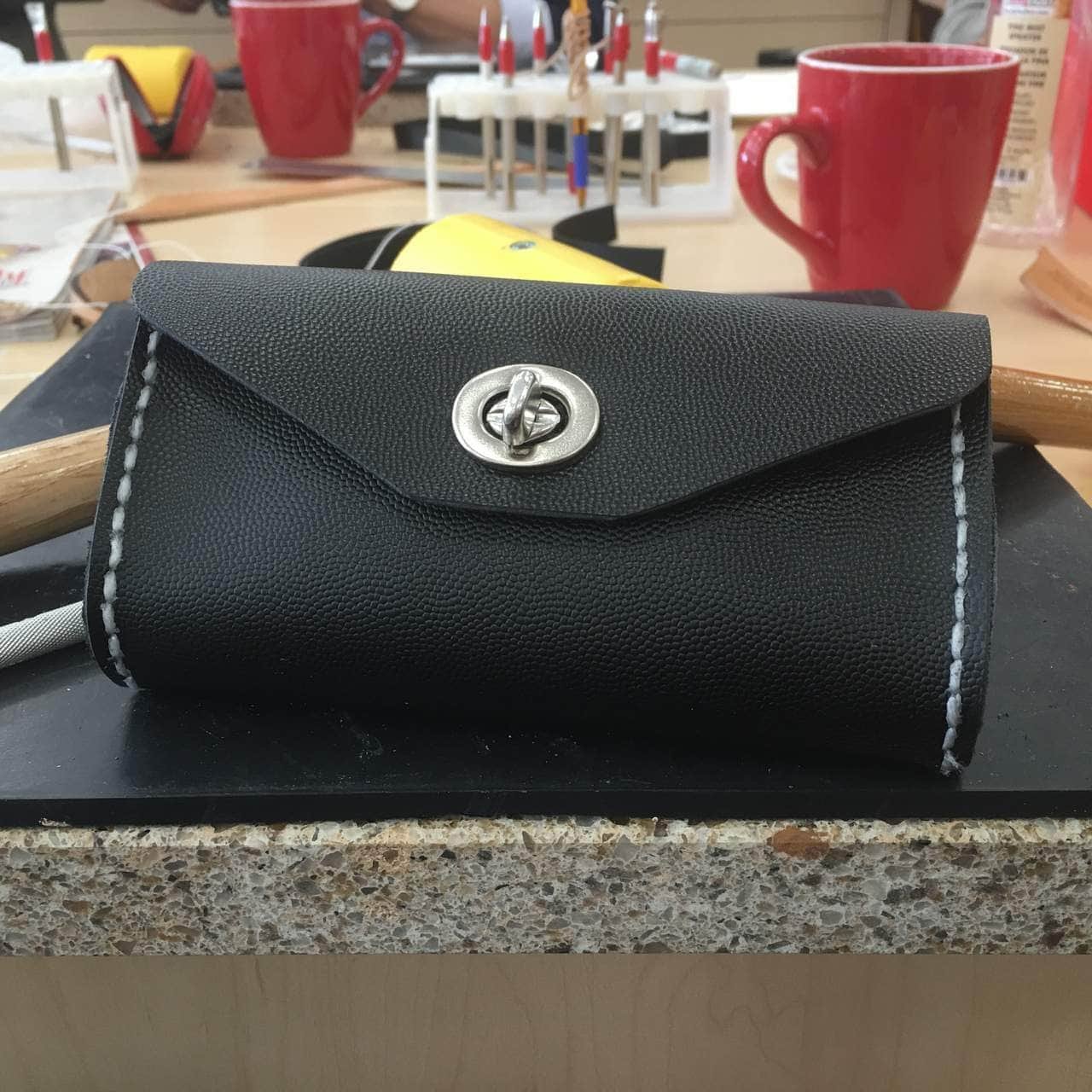 How to make a leather clutch bag